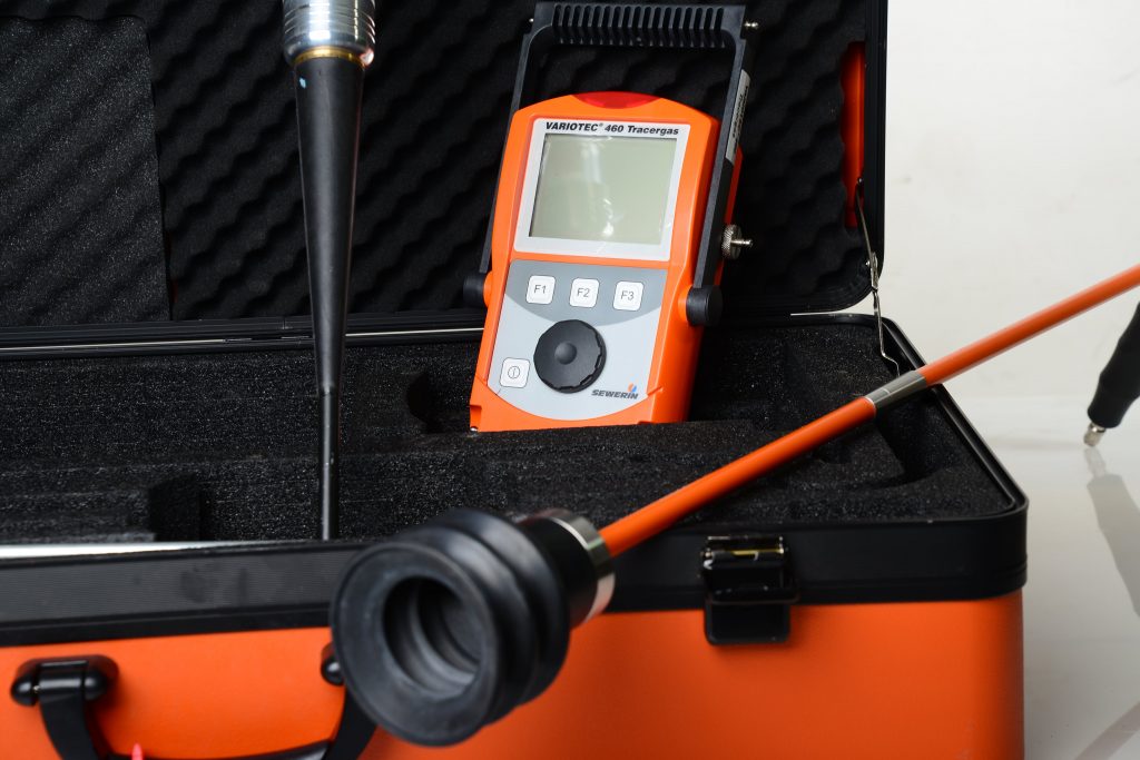 איתור נזילות מים